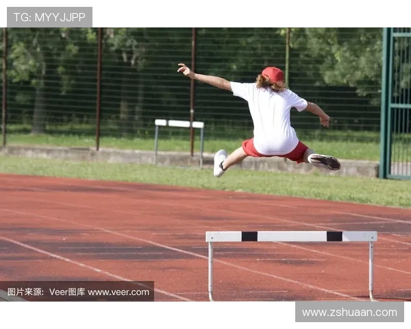 跨栏历史排名分析与发展趋势探讨:从起源到现状的全景回顾 跨栏历史排名分析与发展趋势探讨:从起源到现状的全景回顾